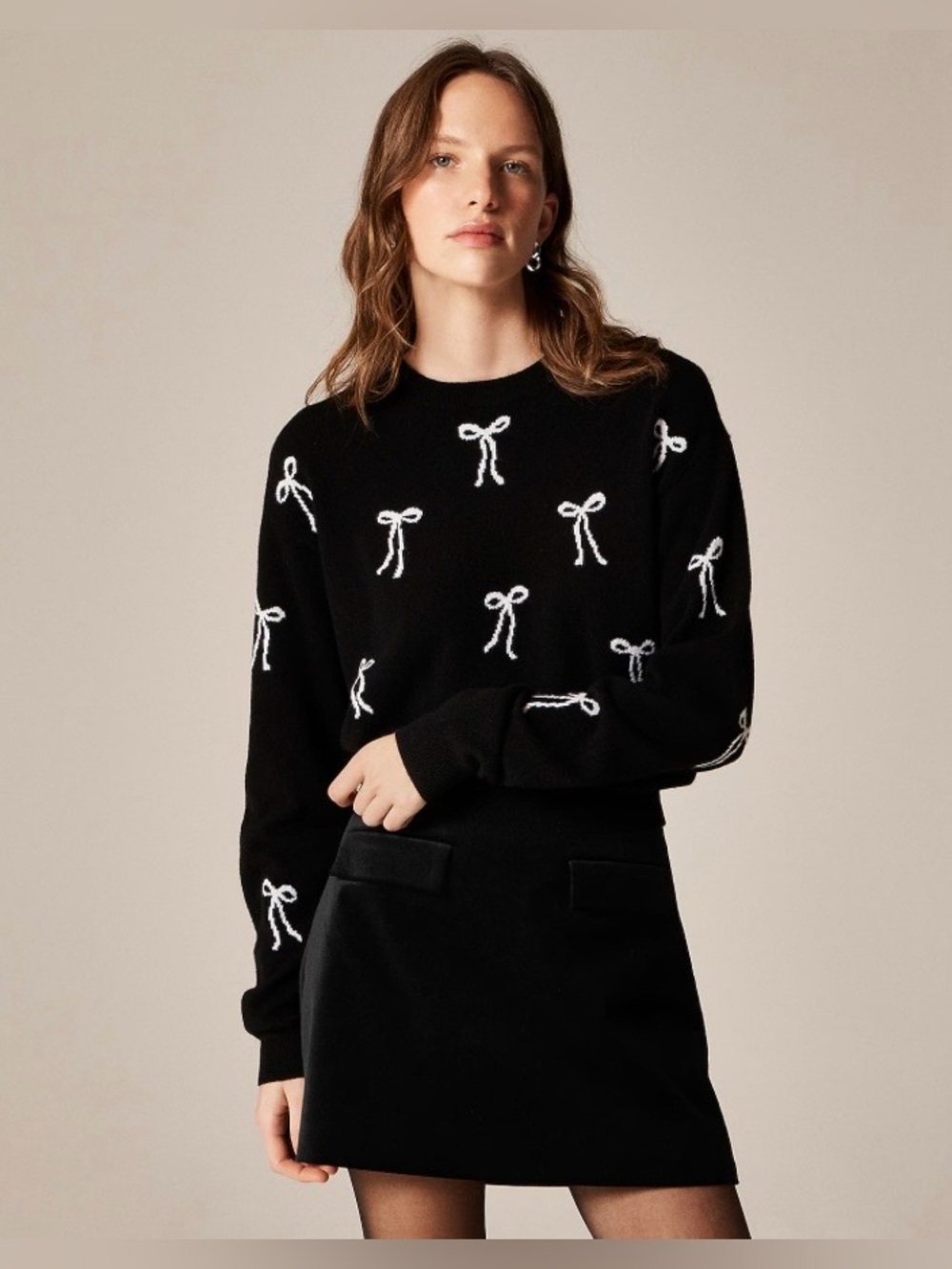 NEW J. Crew Perfect cashmere crewneck sweater black ivory bows print XS CO585